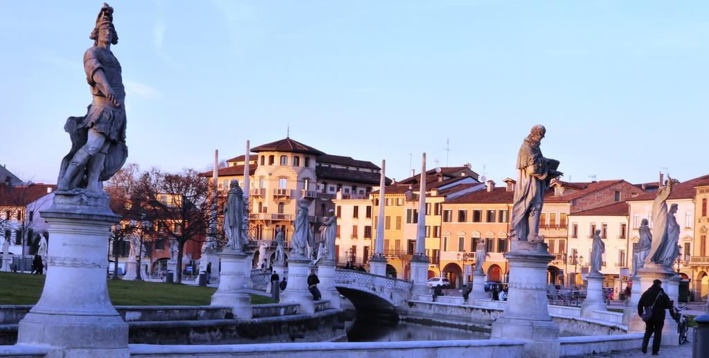 Residenza Carducci Padova Bed and Breakfast Buitenkant foto