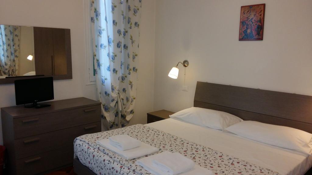 Residenza Carducci Padova Bed and Breakfast Buitenkant foto