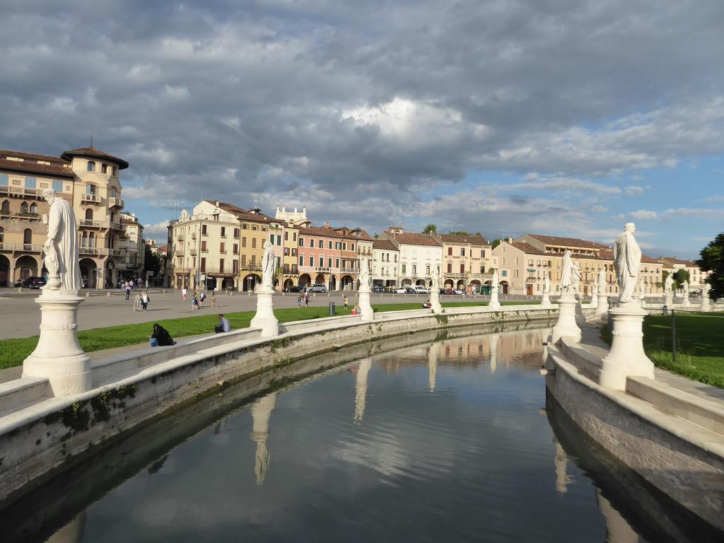 Residenza Carducci Padova Bed and Breakfast Buitenkant foto